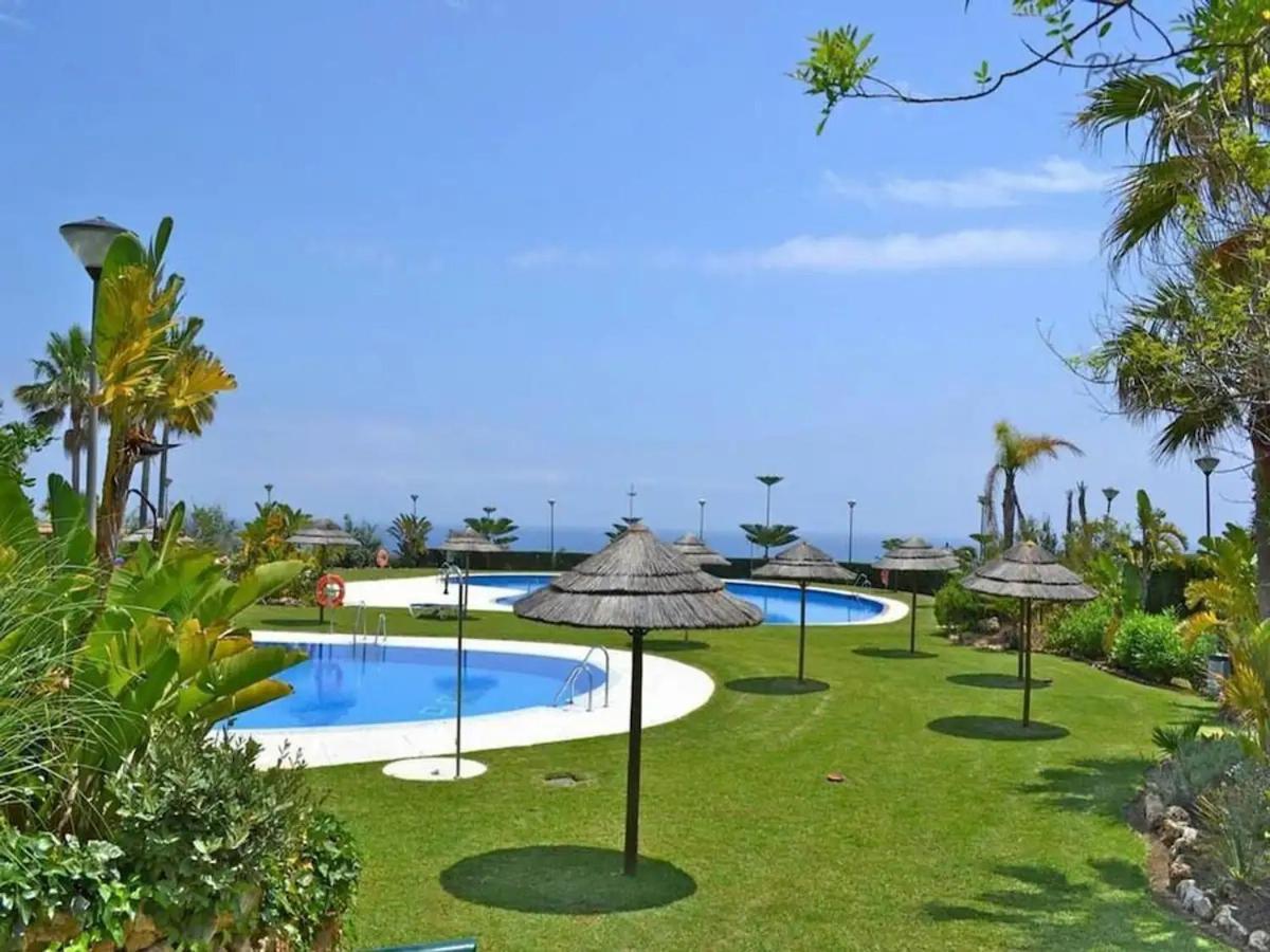 Beachfront Complex El Coloso Views,Pools,Parking Benalmadena Costa Bagian luar foto