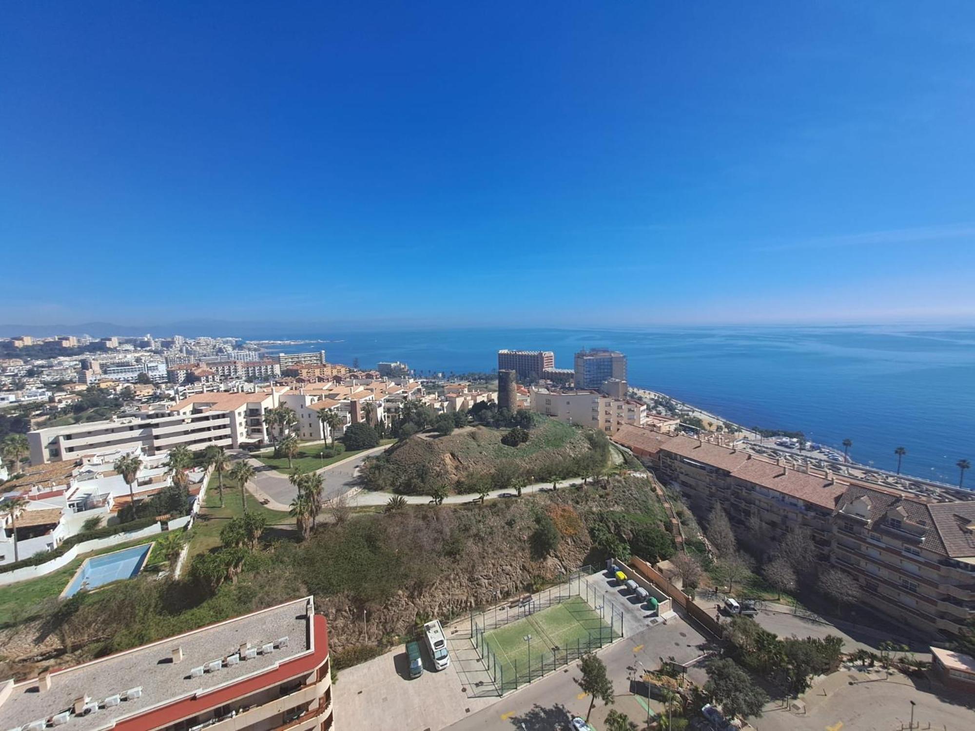 Beachfront Complex El Coloso Views,Pools,Parking Benalmadena Costa Bagian luar foto
