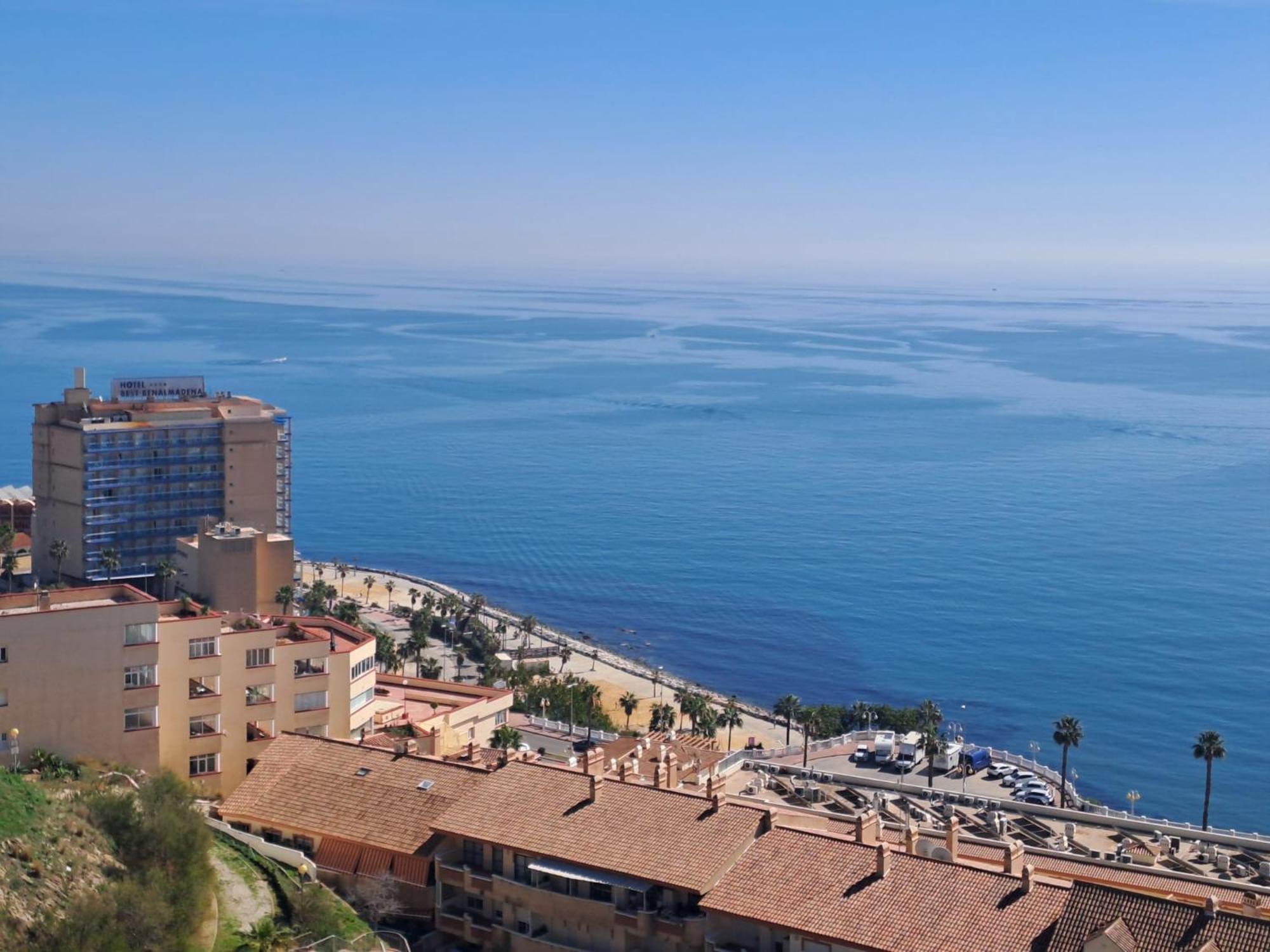Beachfront Complex El Coloso Views,Pools,Parking Benalmadena Costa Bagian luar foto